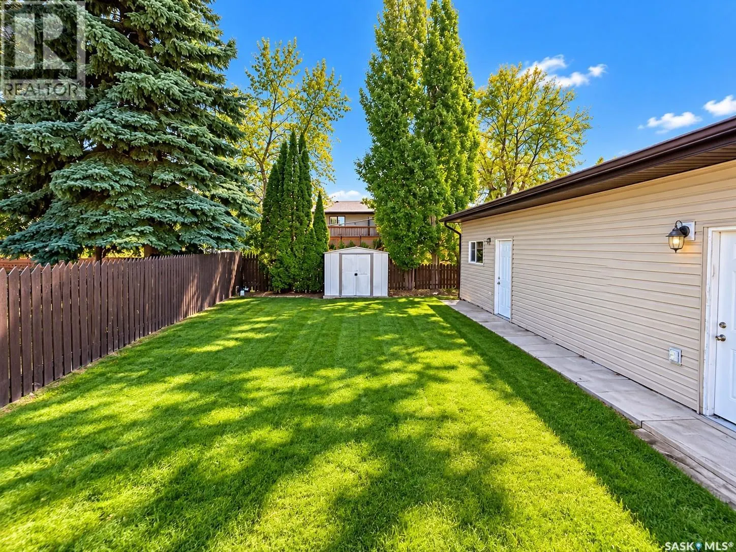 3205 Bliss CRESCENT