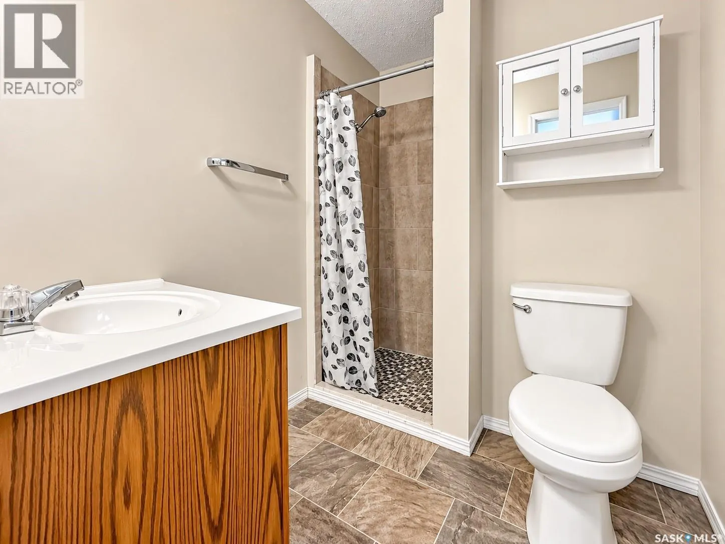 3205 Bliss CRESCENT