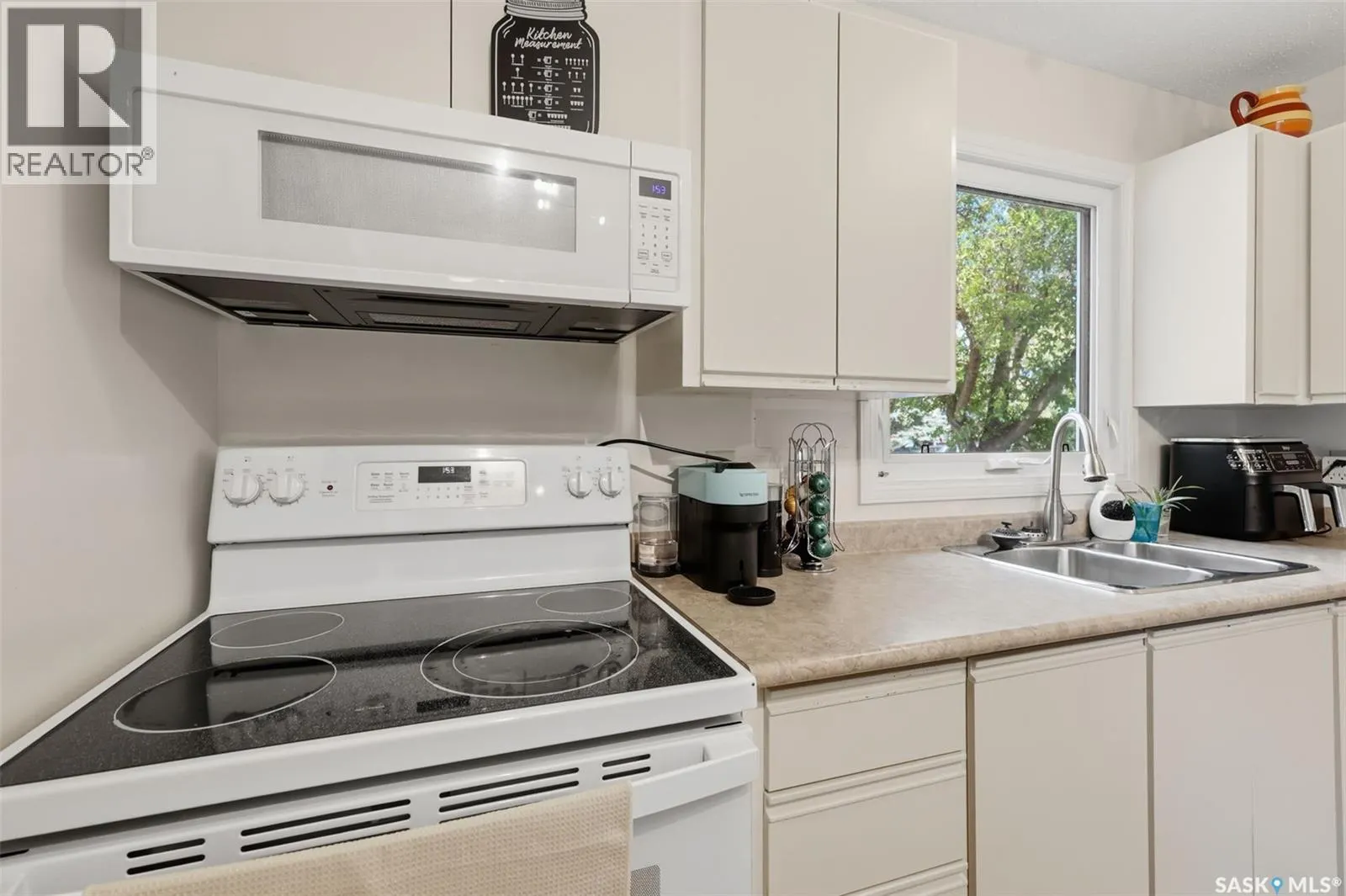 254 McMaster CRESCENT