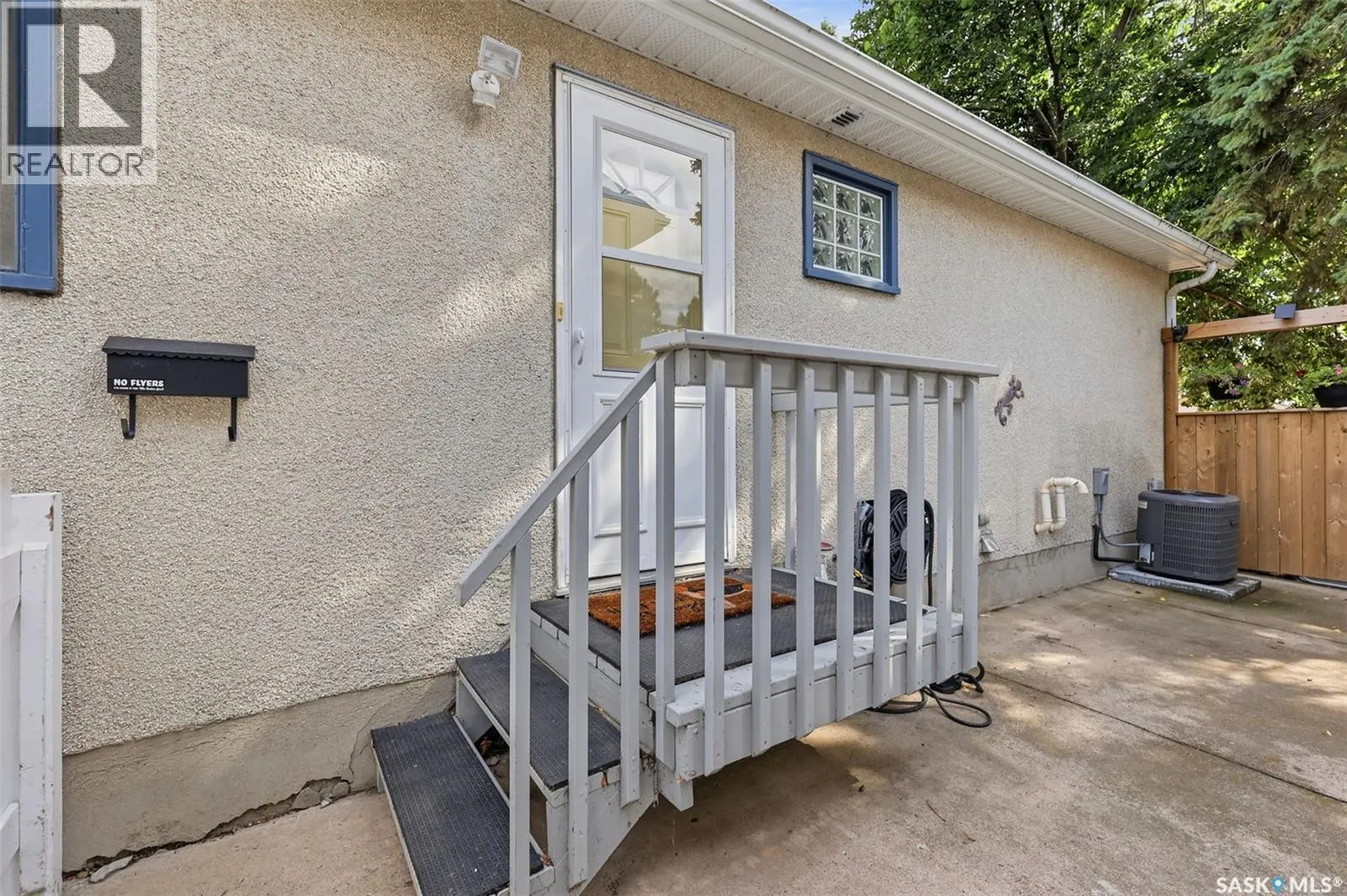 254 McMaster CRESCENT