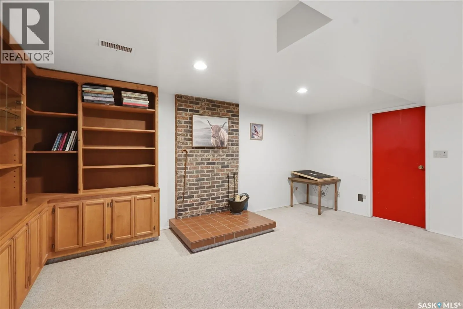 254 McMaster CRESCENT