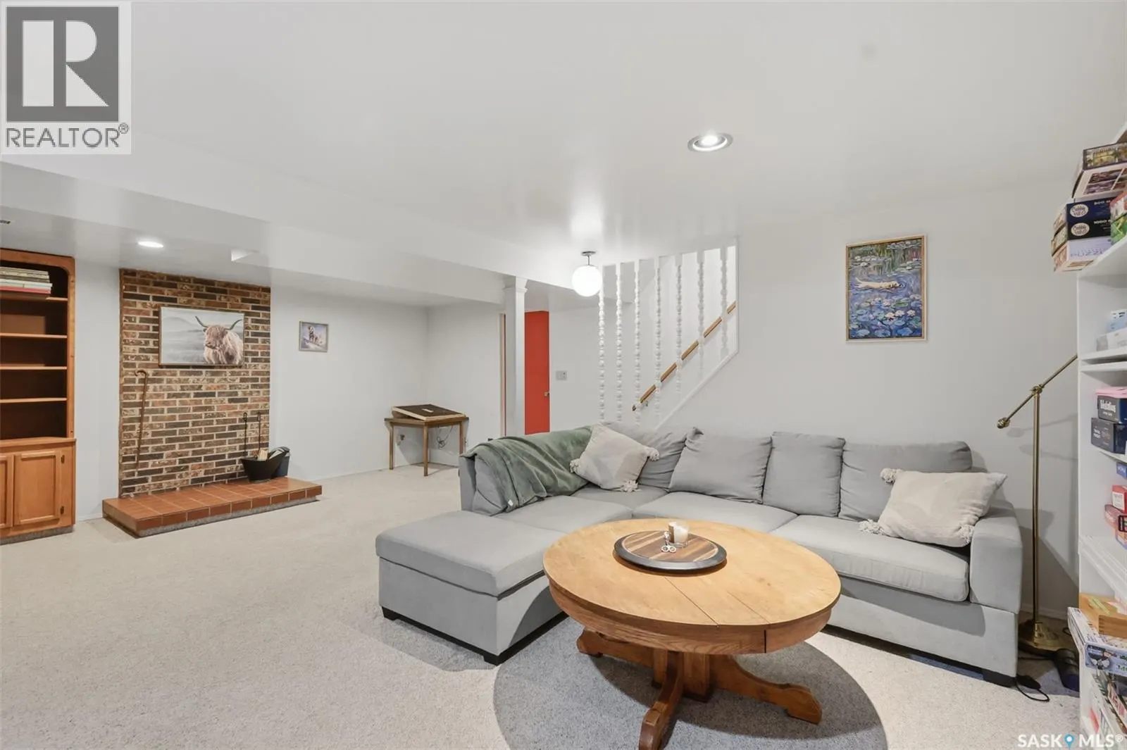 254 McMaster CRESCENT