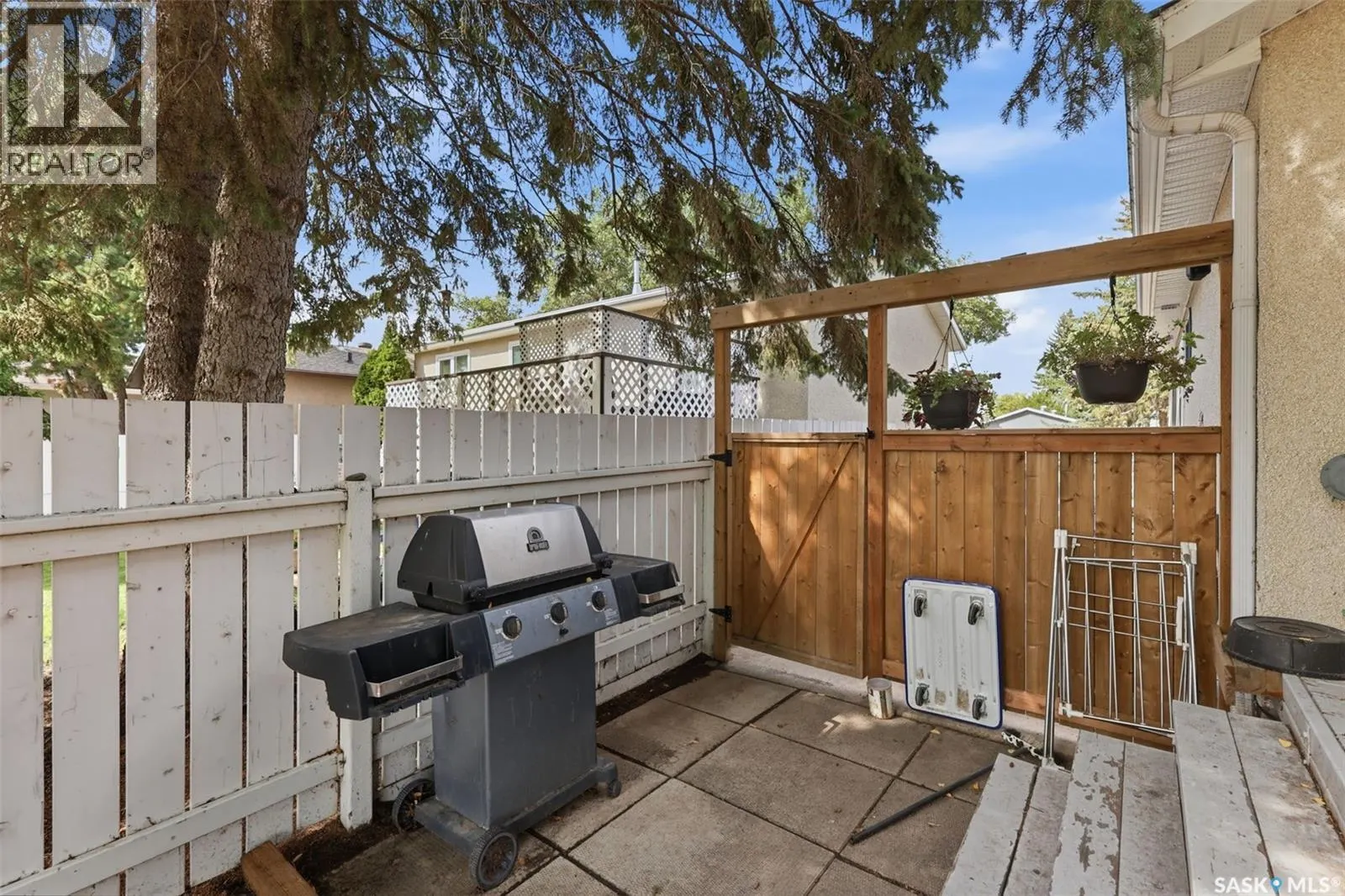 254 McMaster CRESCENT
