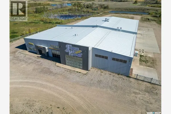 Farm World Prince Albert