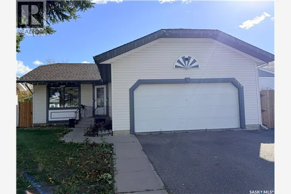 119 Hall CRESCENT