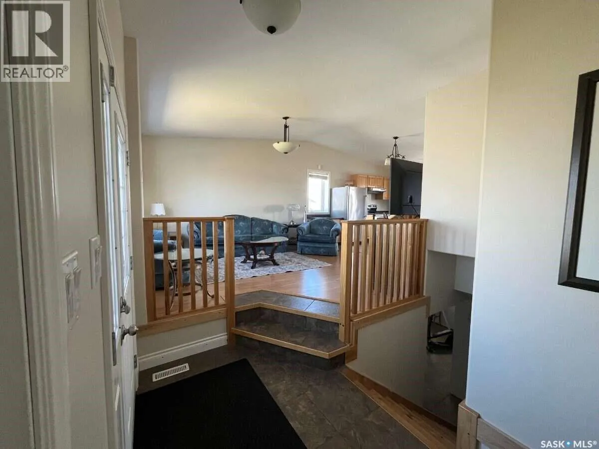 3 Poplar PLACE