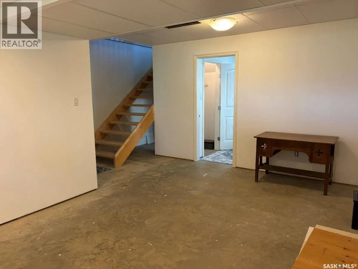3 Poplar PLACE