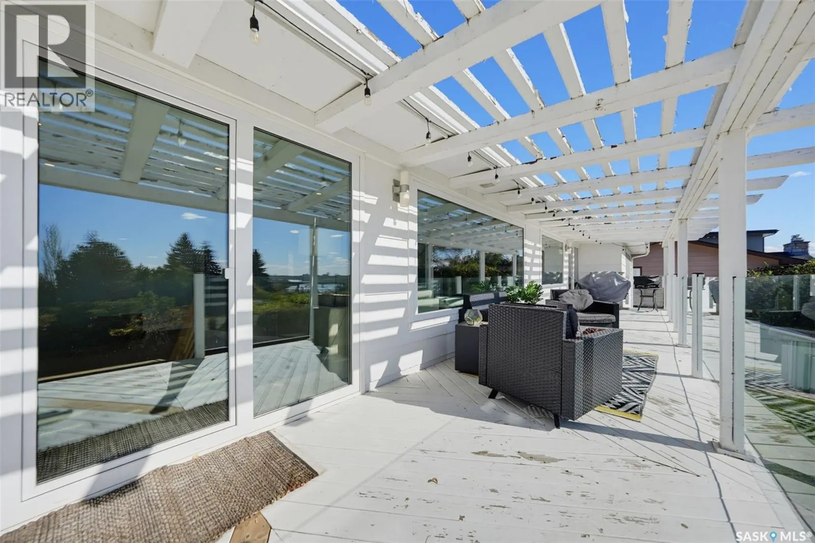 25 CAPILANO DRIVE