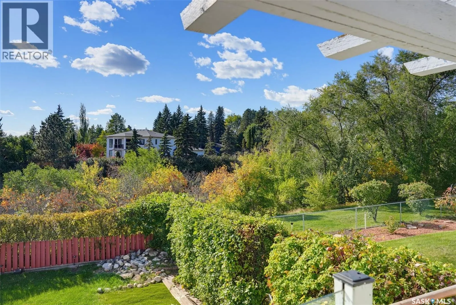 25 CAPILANO DRIVE