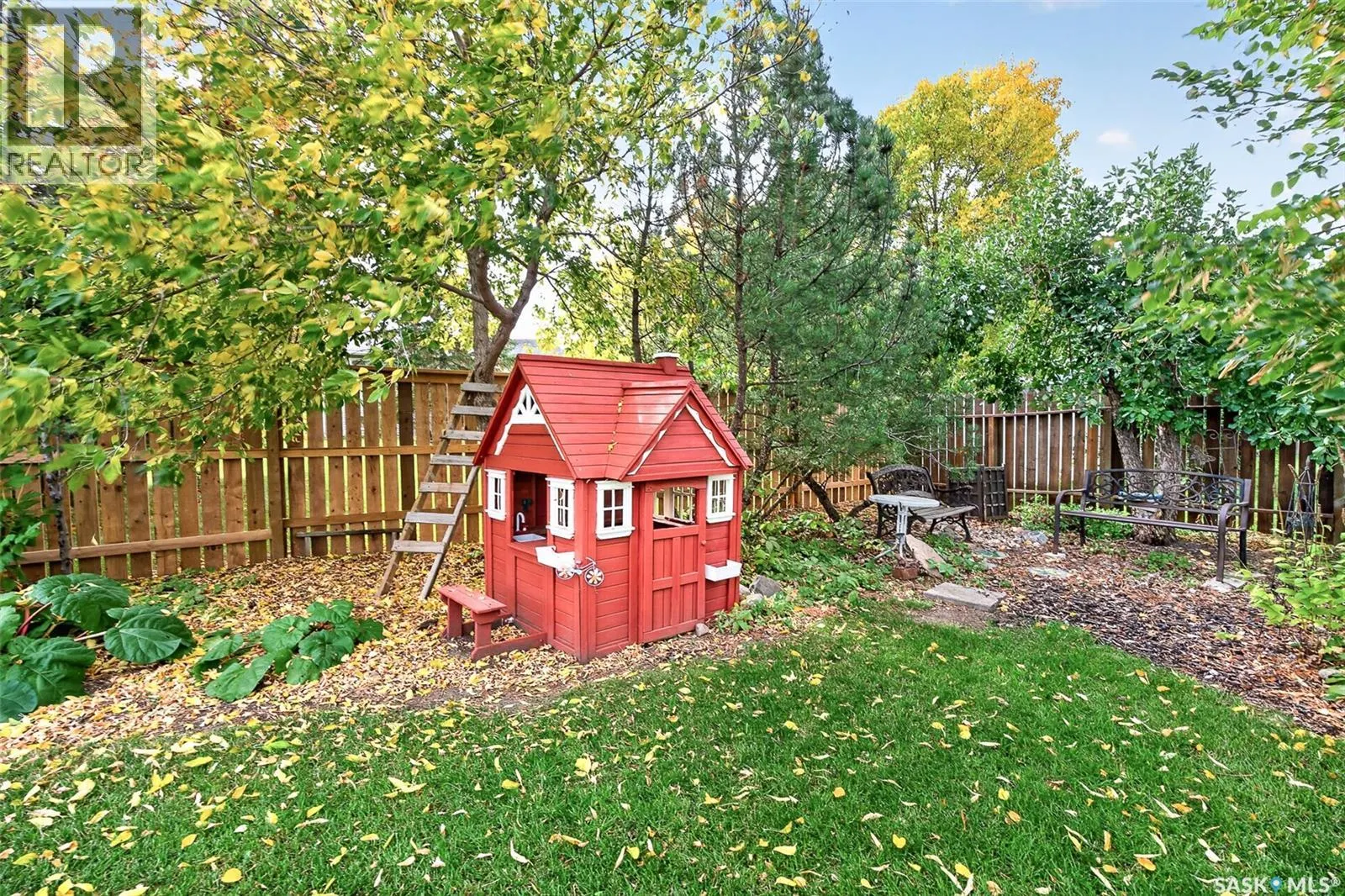 66 Edelweiss CRESCENT