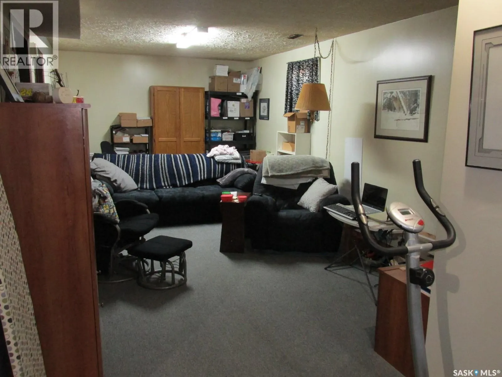 1103 3rd STREET W