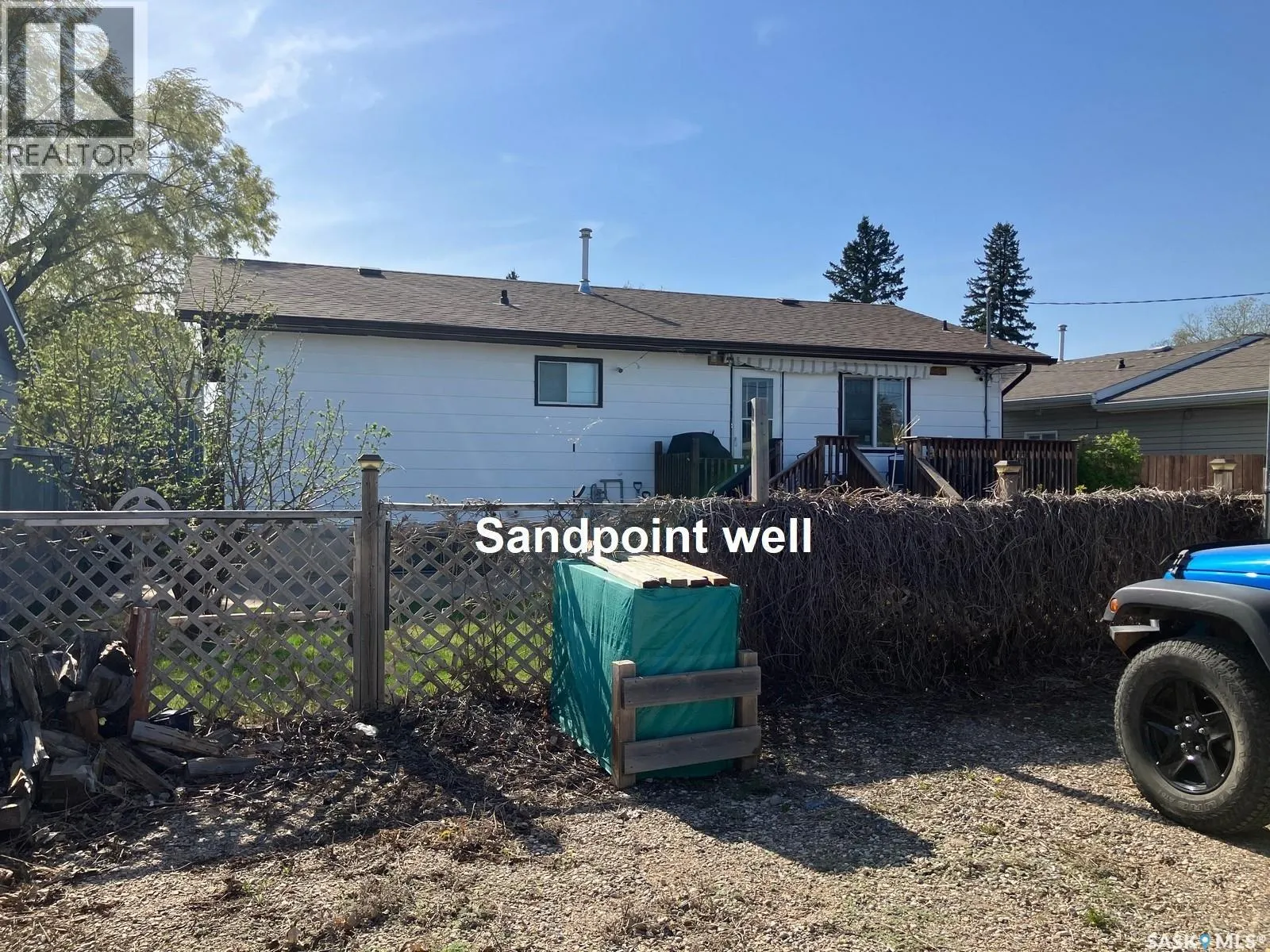 1103 3rd STREET W