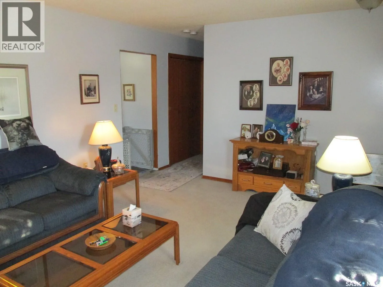 1103 3rd STREET W