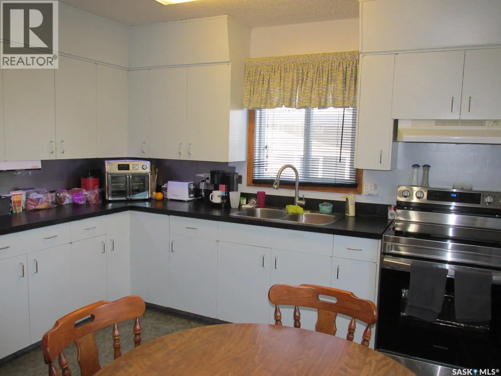1103 3rd STREET W