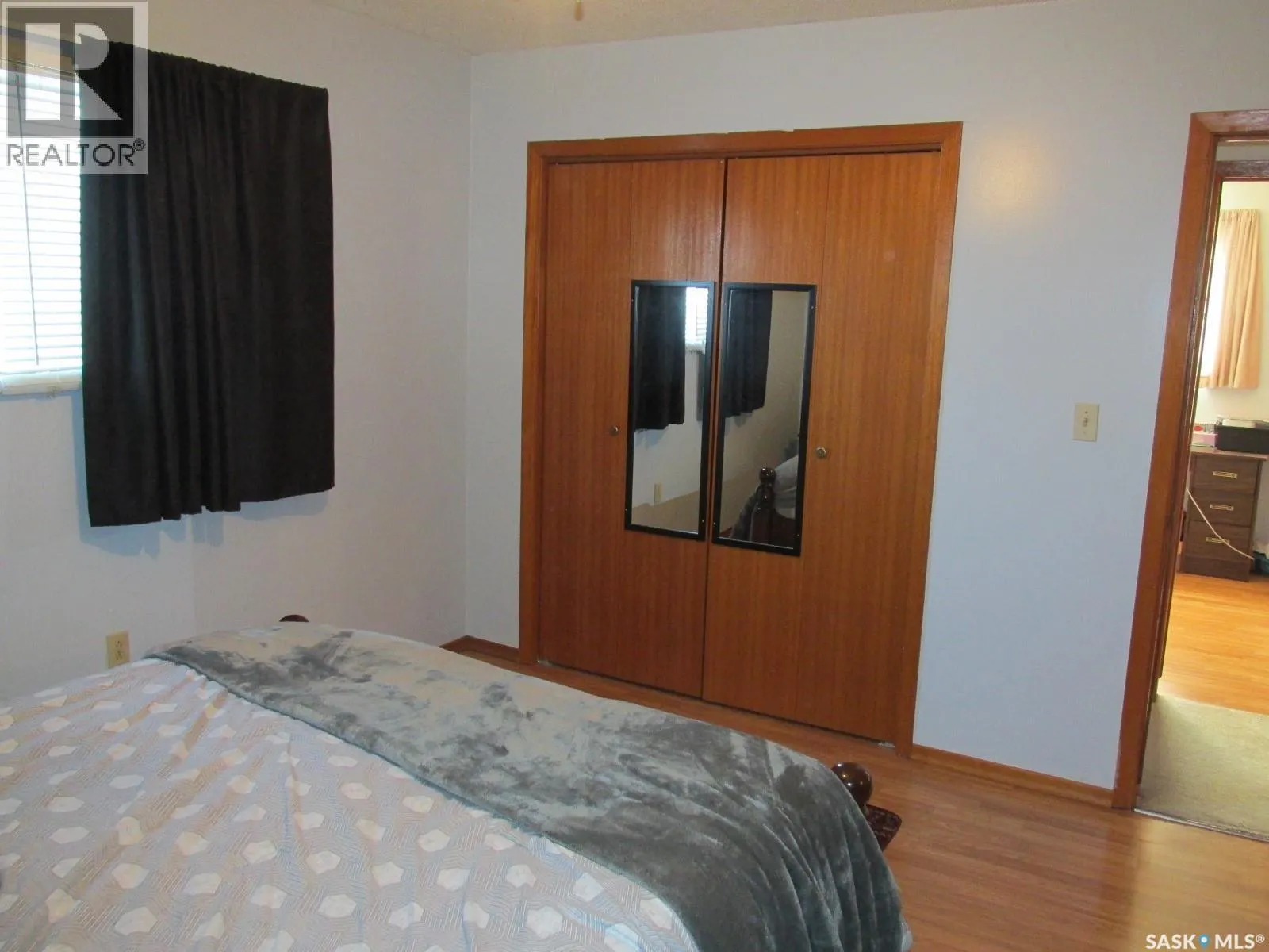 1103 3rd STREET W