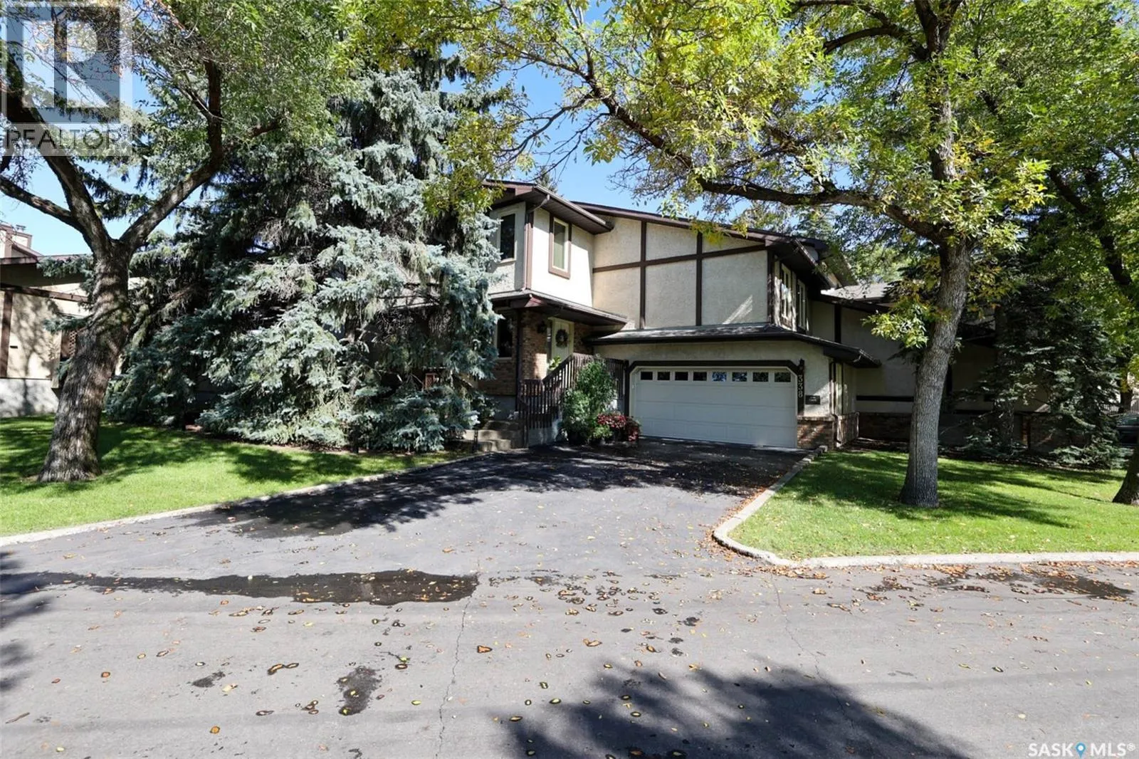 338 Avon DRIVE