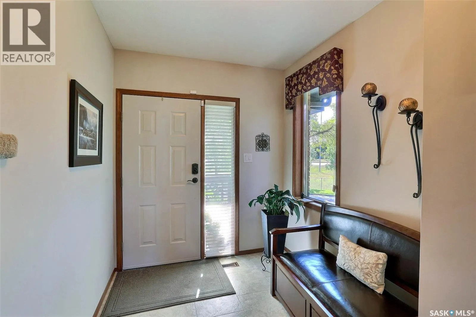 338 Avon DRIVE
