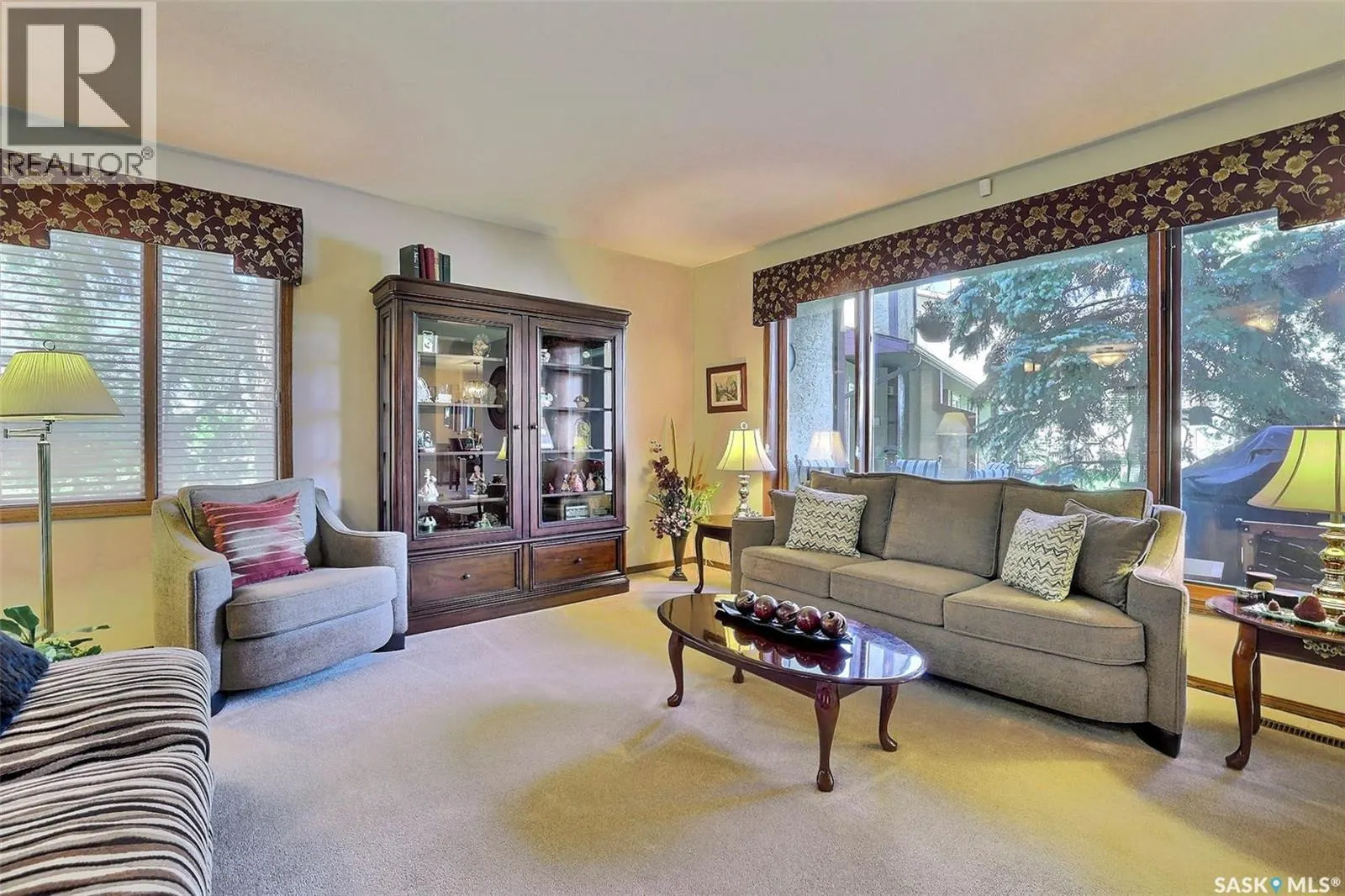 338 Avon DRIVE