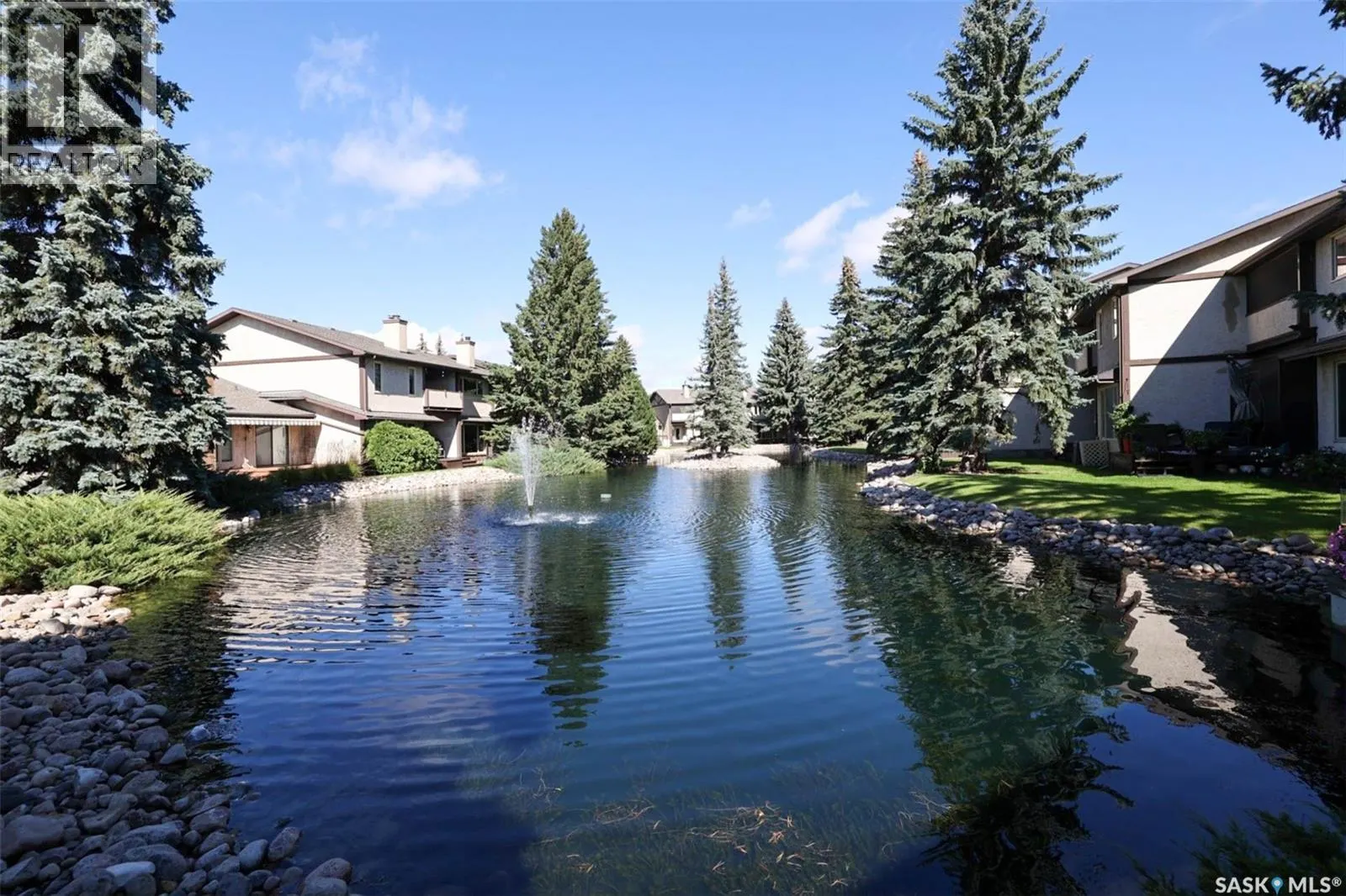 338 Avon DRIVE