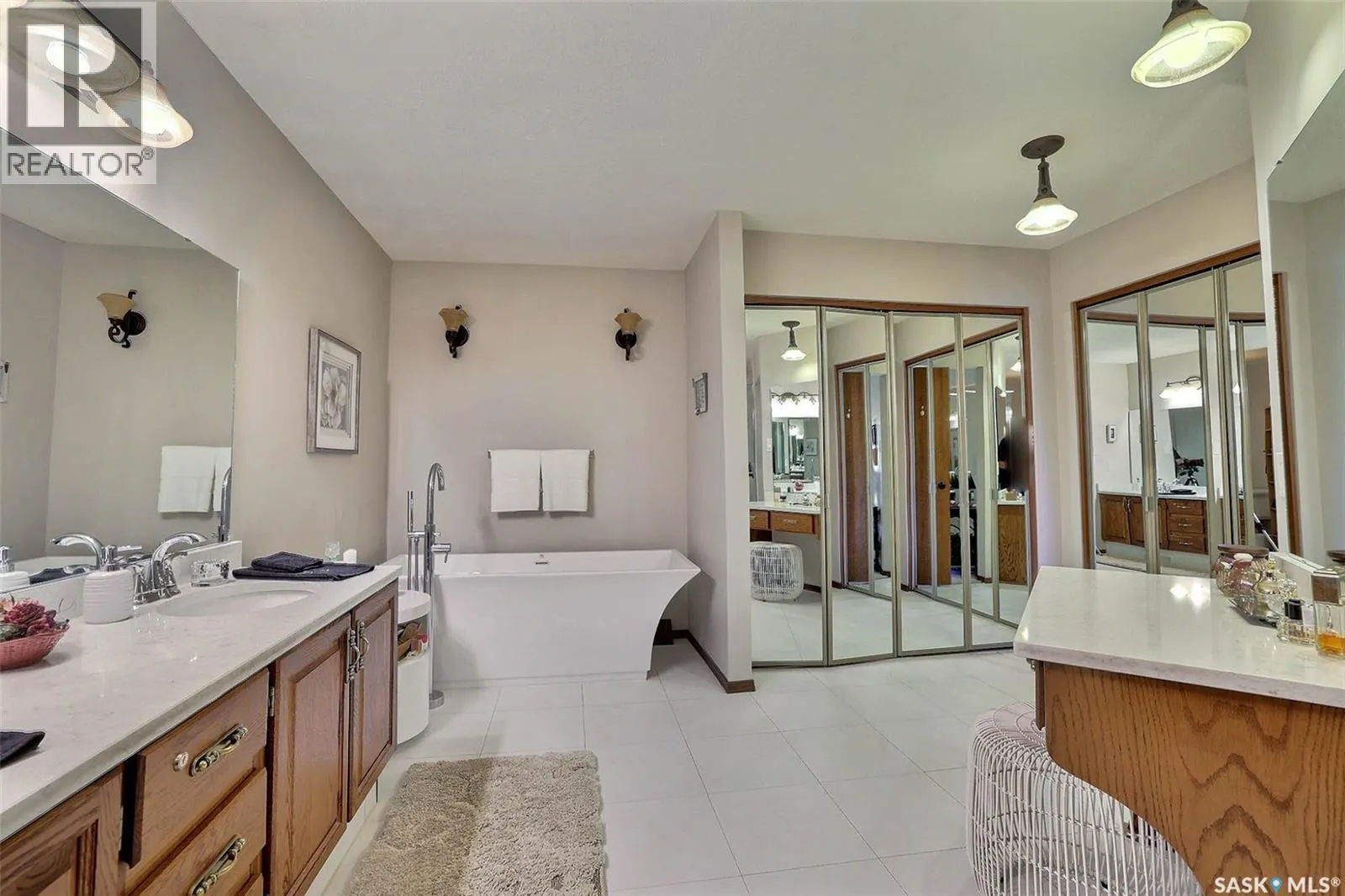338 Avon DRIVE