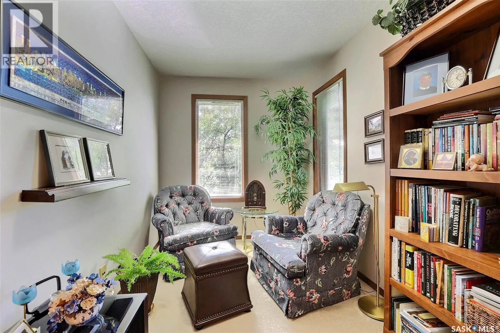 338 Avon DRIVE