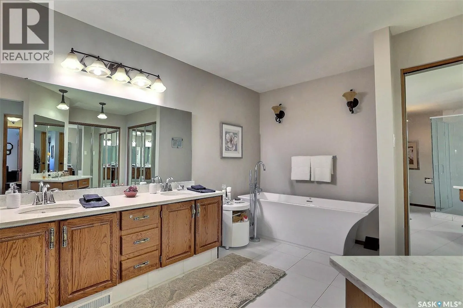 338 Avon DRIVE
