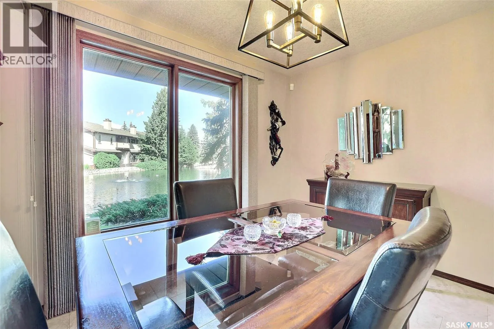 338 Avon DRIVE