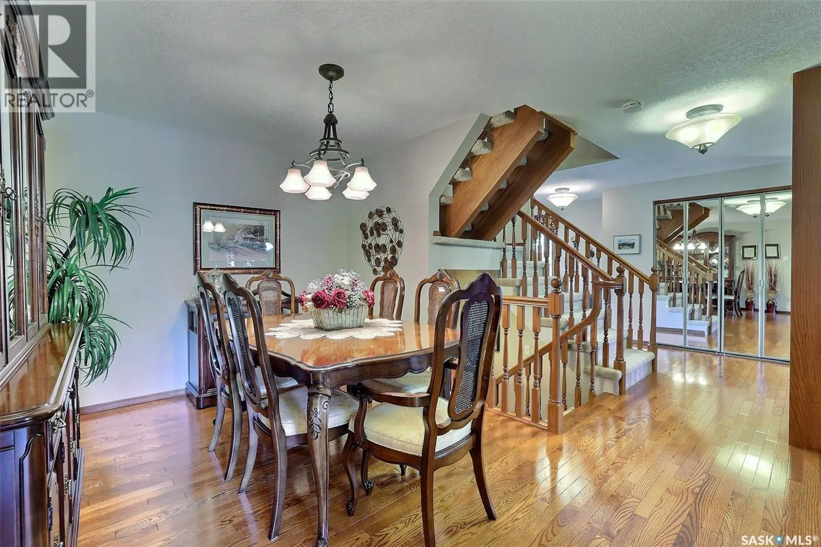 338 Avon DRIVE