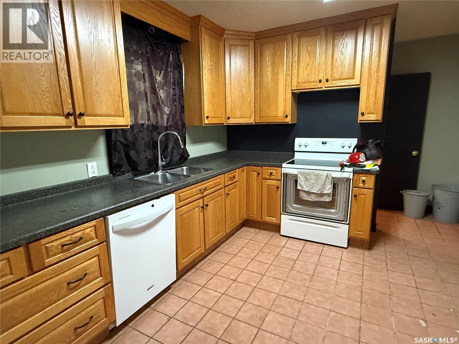 830 20th STREET W
