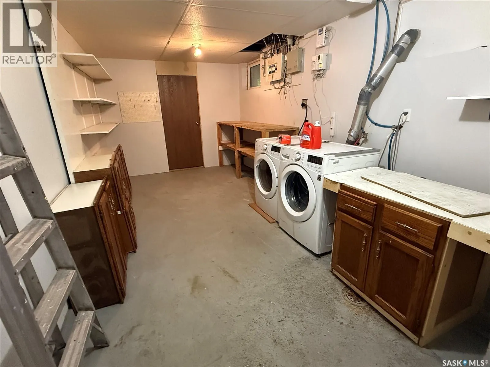 830 20th STREET W
