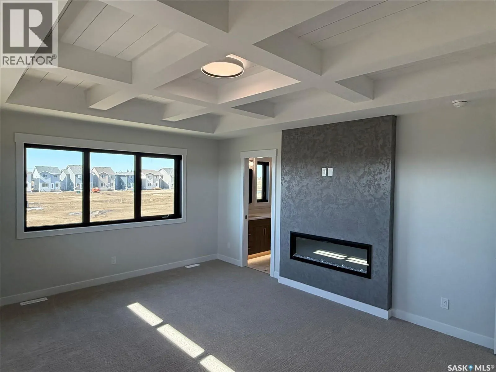 310 Traeger MANOR