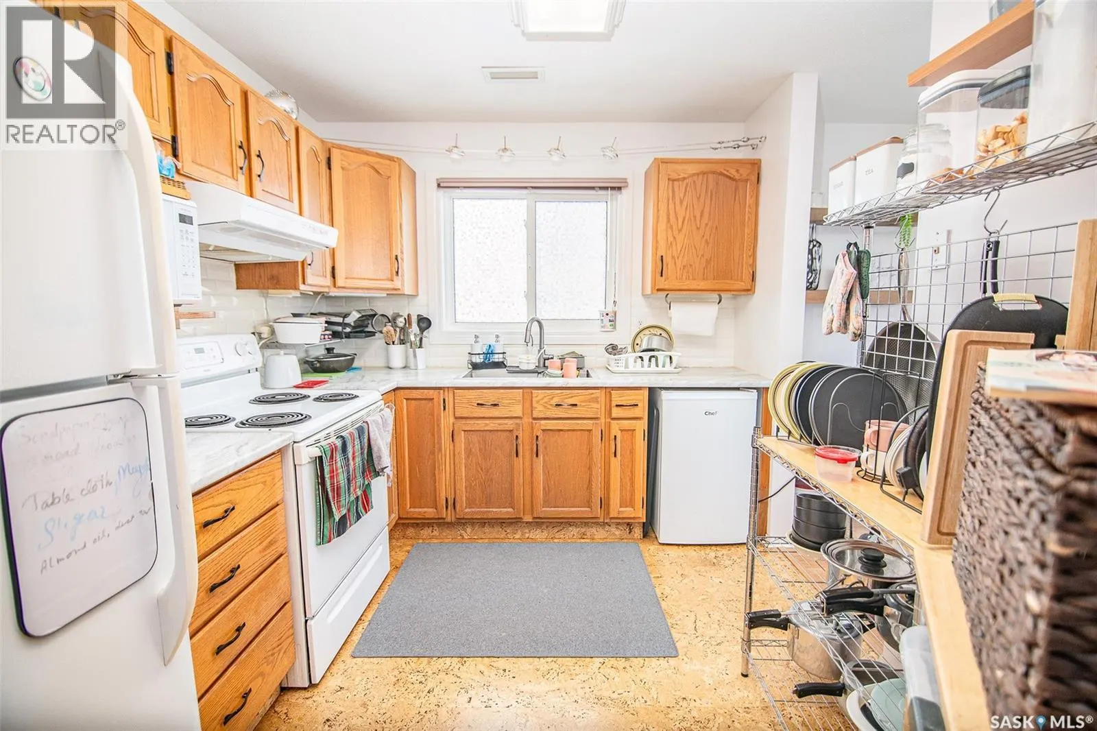 C2 532 River STREET E