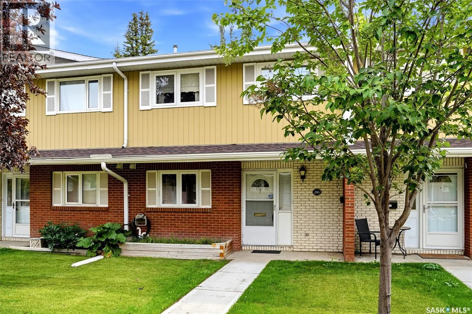 246 Plainsview DRIVE