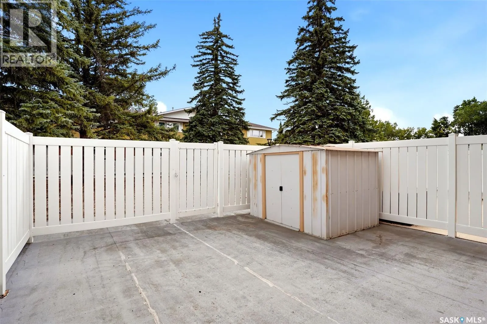 246 Plainsview DRIVE