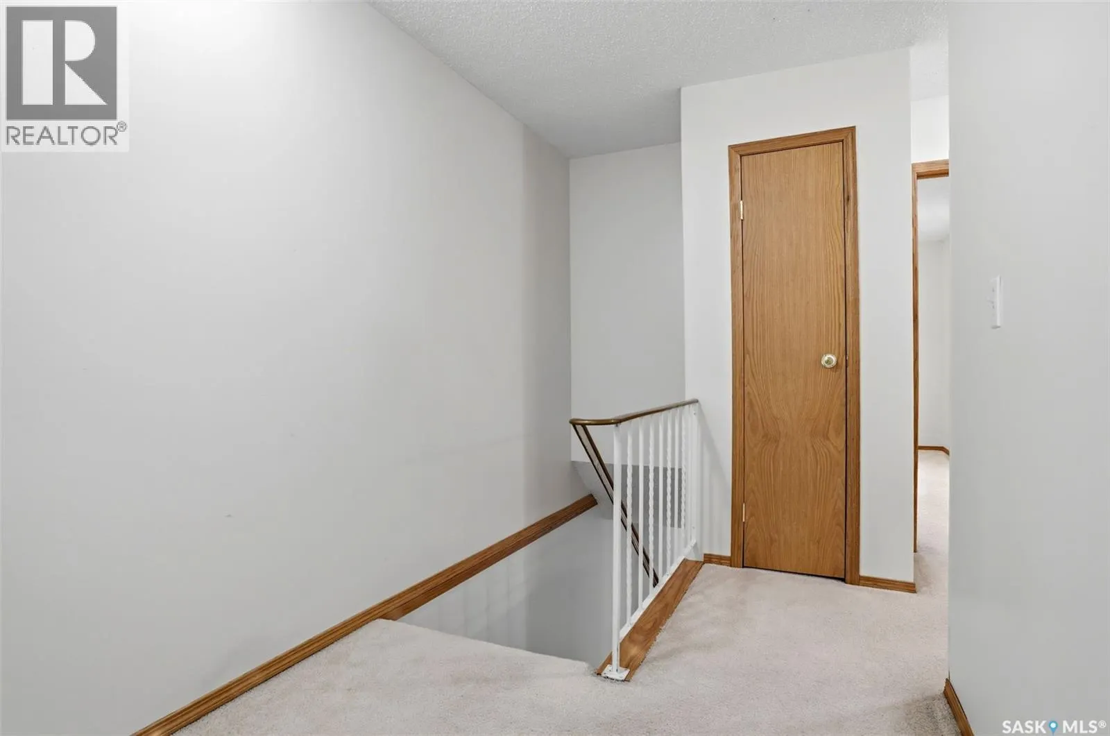 246 Plainsview DRIVE