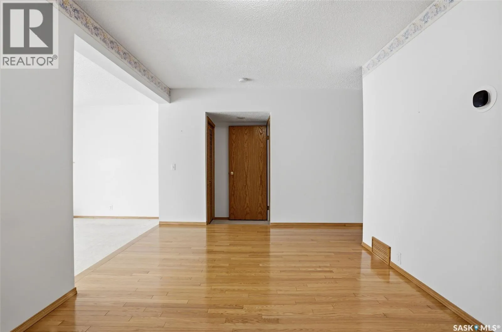 246 Plainsview DRIVE
