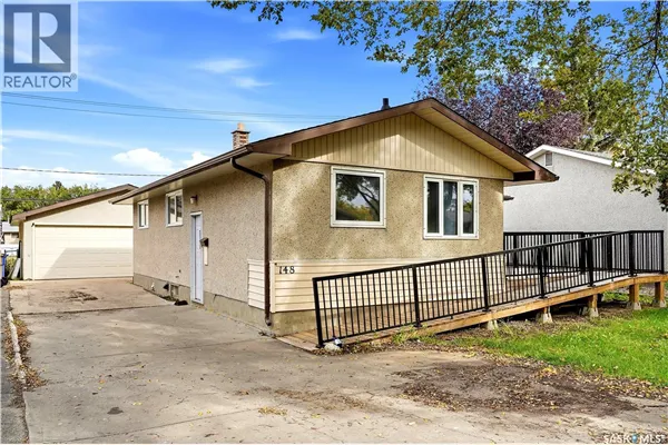 148 Woodward AVENUE