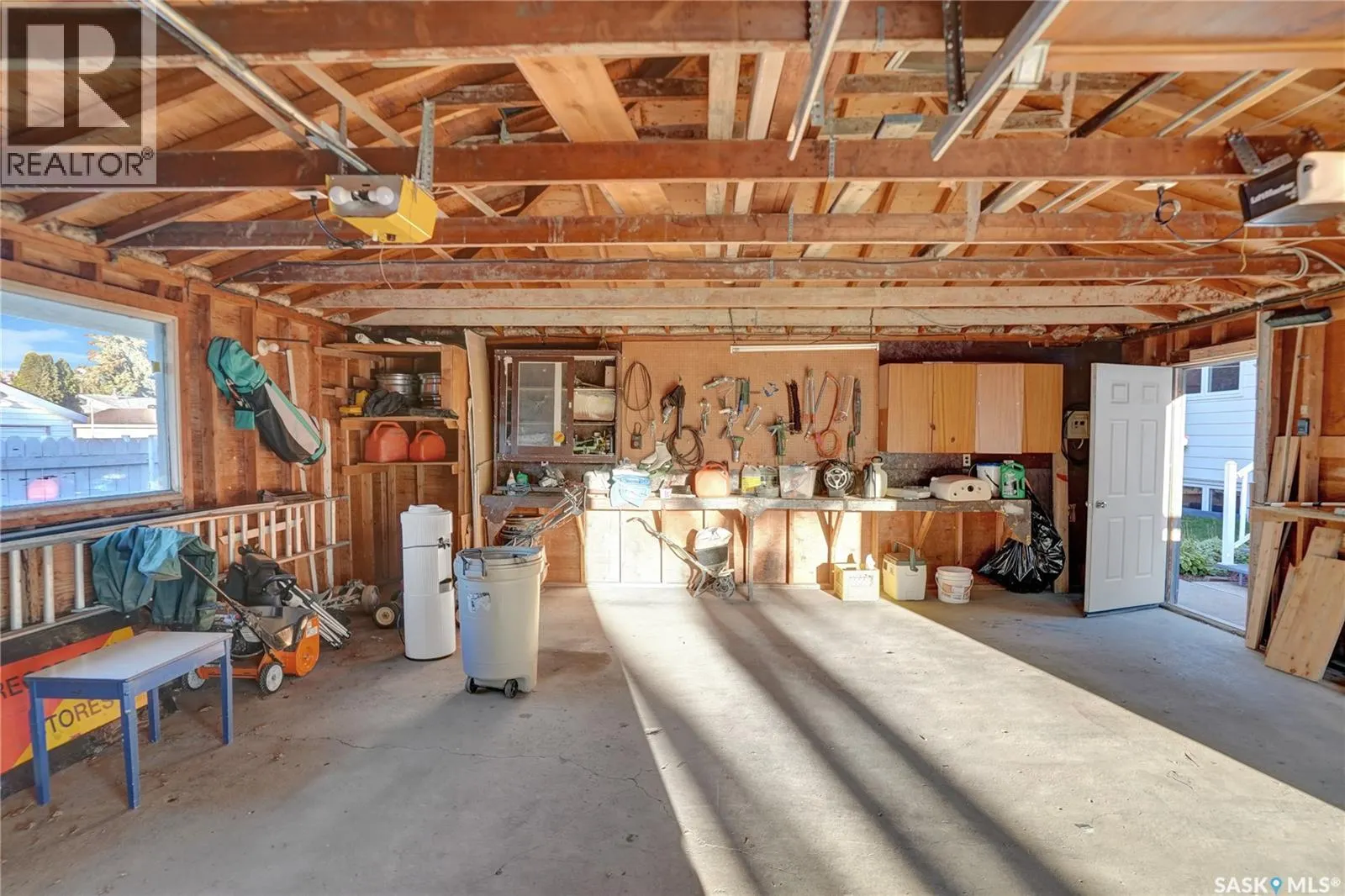 972 SIMCOE STREET