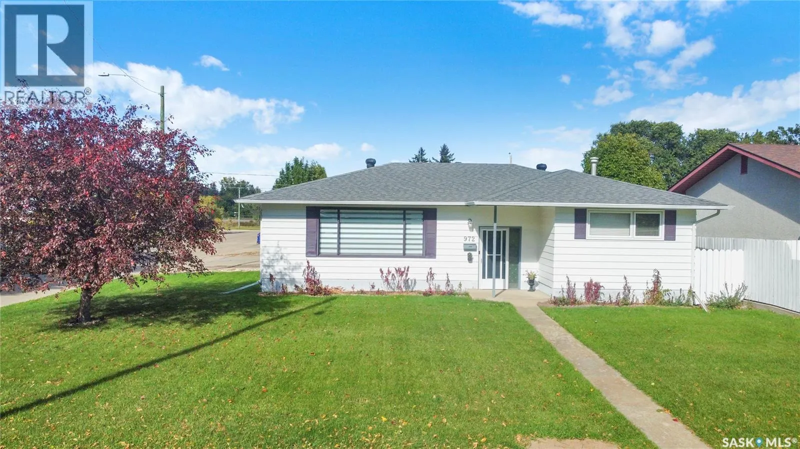 972 SIMCOE STREET
