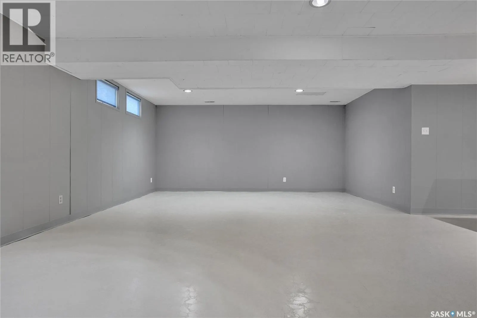 972 SIMCOE STREET