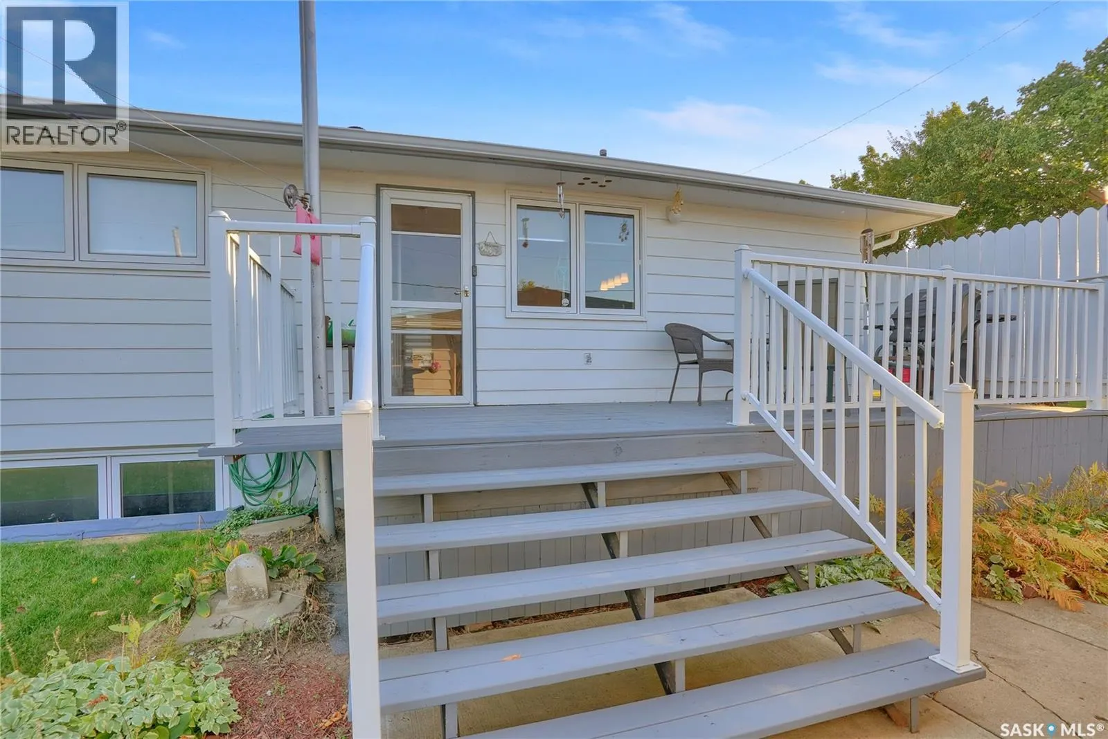 972 SIMCOE STREET