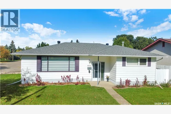 972 SIMCOE STREET