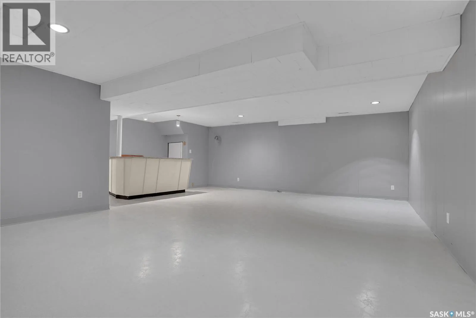 972 SIMCOE STREET