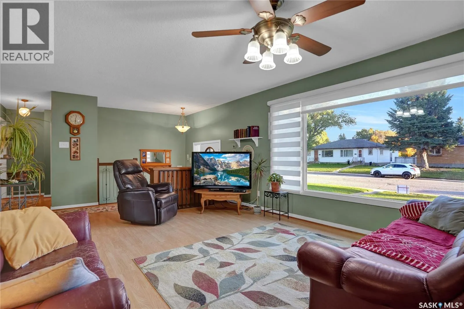 972 SIMCOE STREET