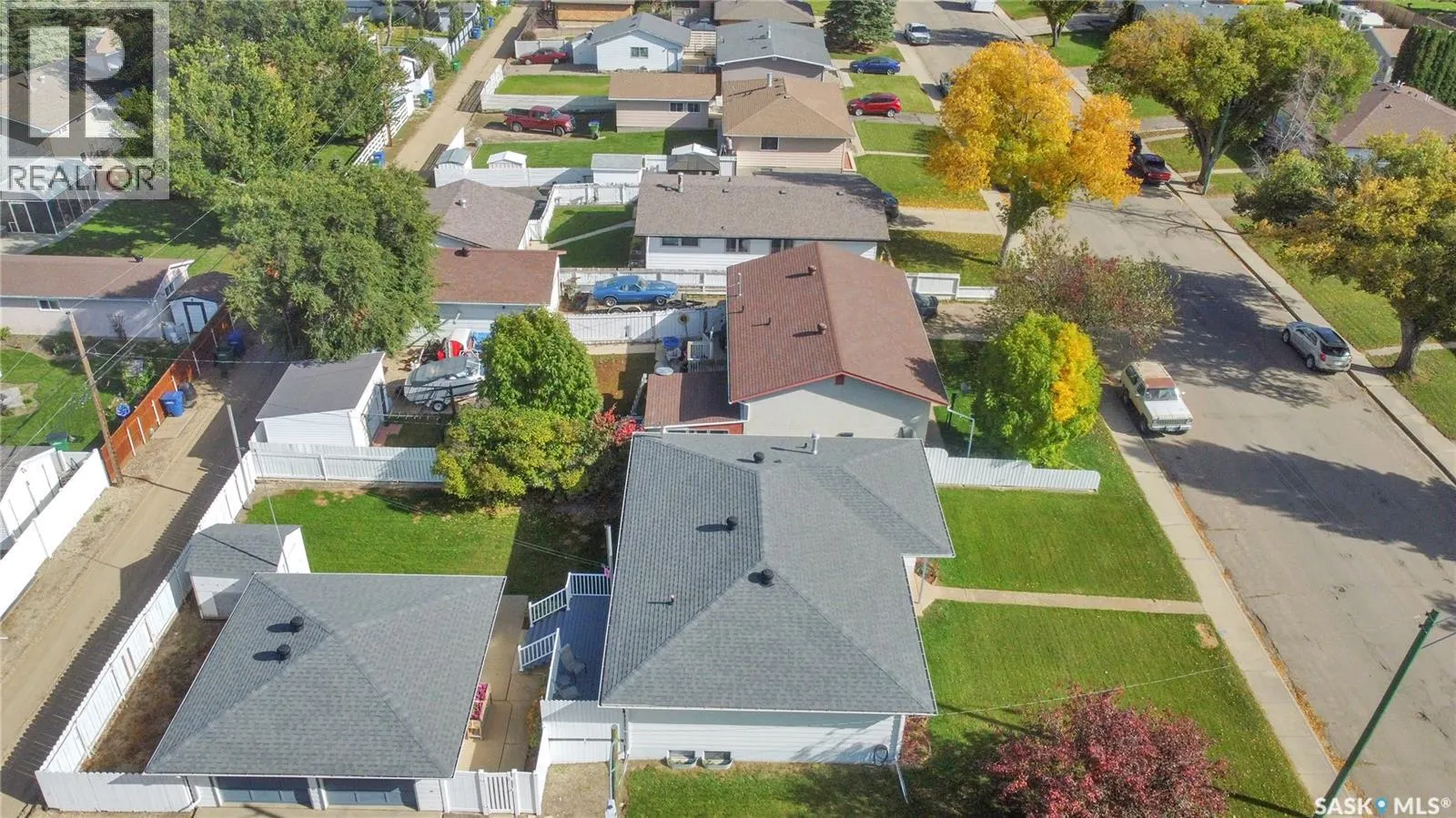 972 SIMCOE STREET