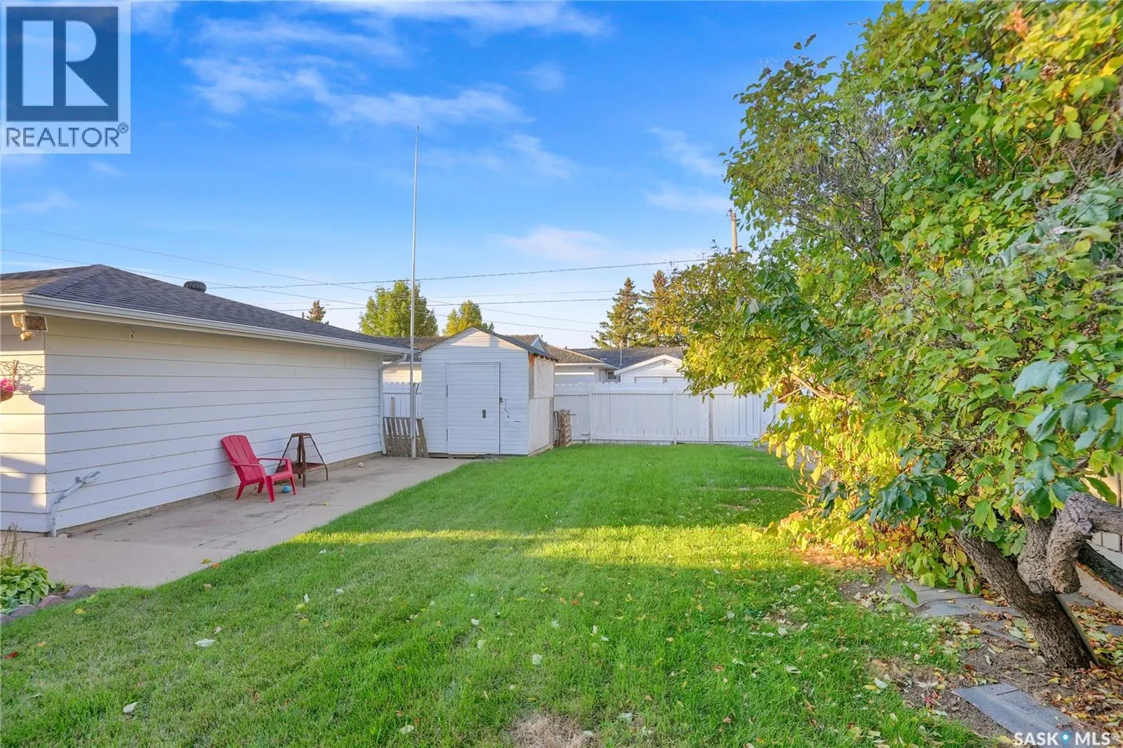 972 SIMCOE STREET