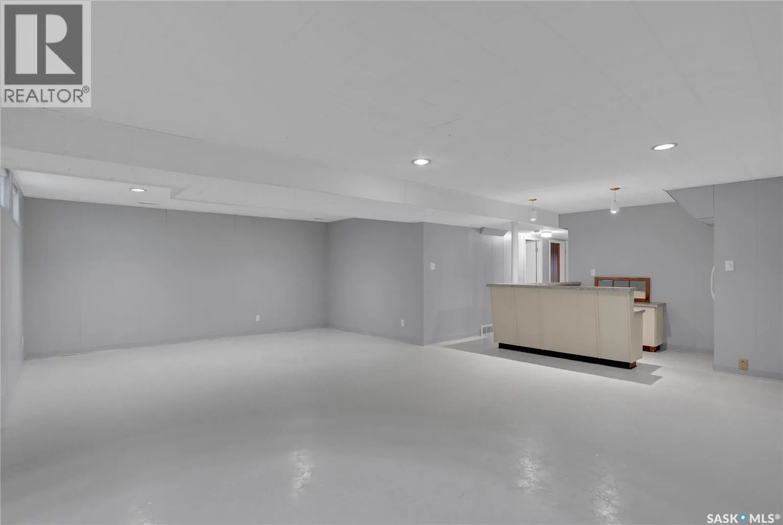 972 SIMCOE STREET