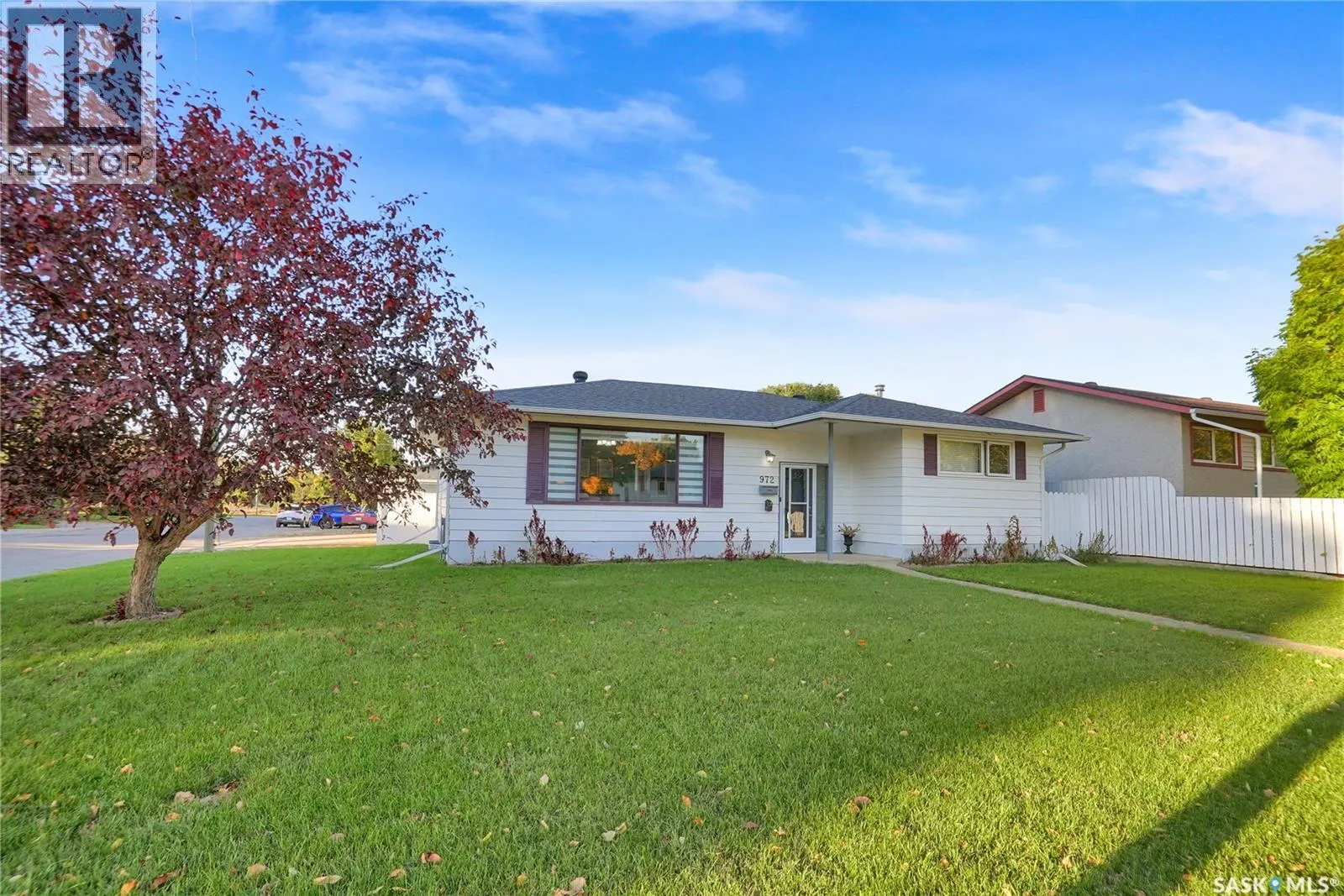 972 SIMCOE STREET