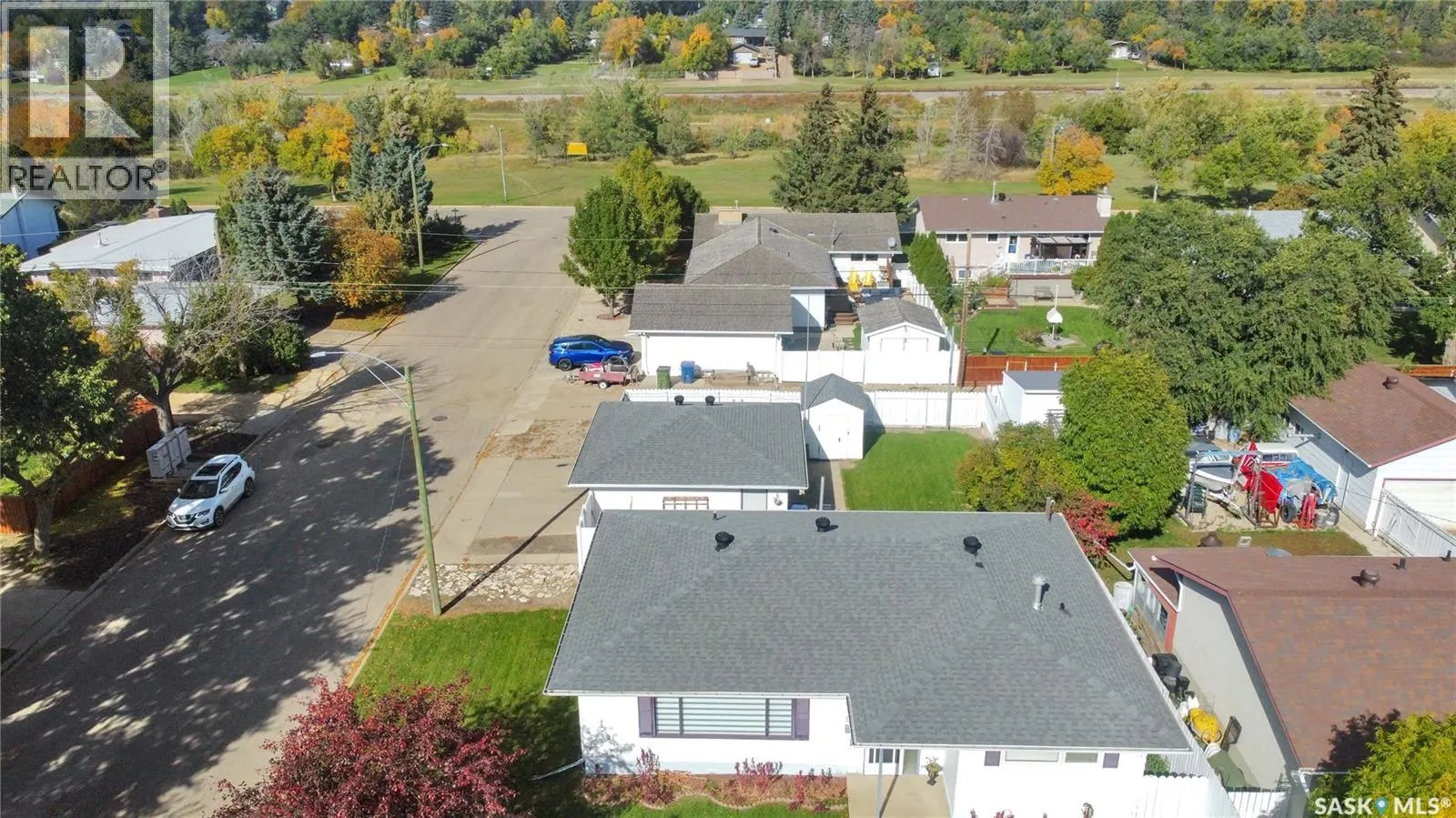 972 SIMCOE STREET