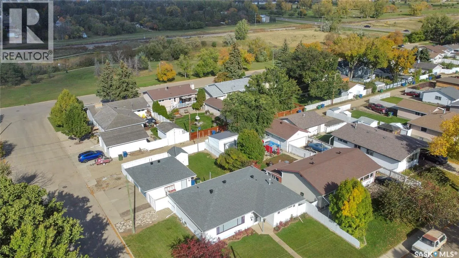 972 SIMCOE STREET